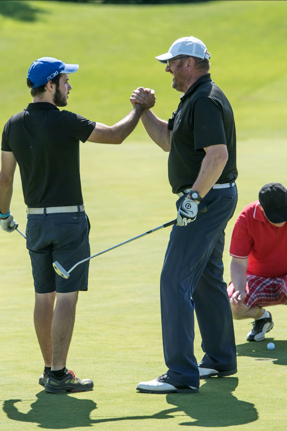 Porsche Generationsopen Golfer Handschlag