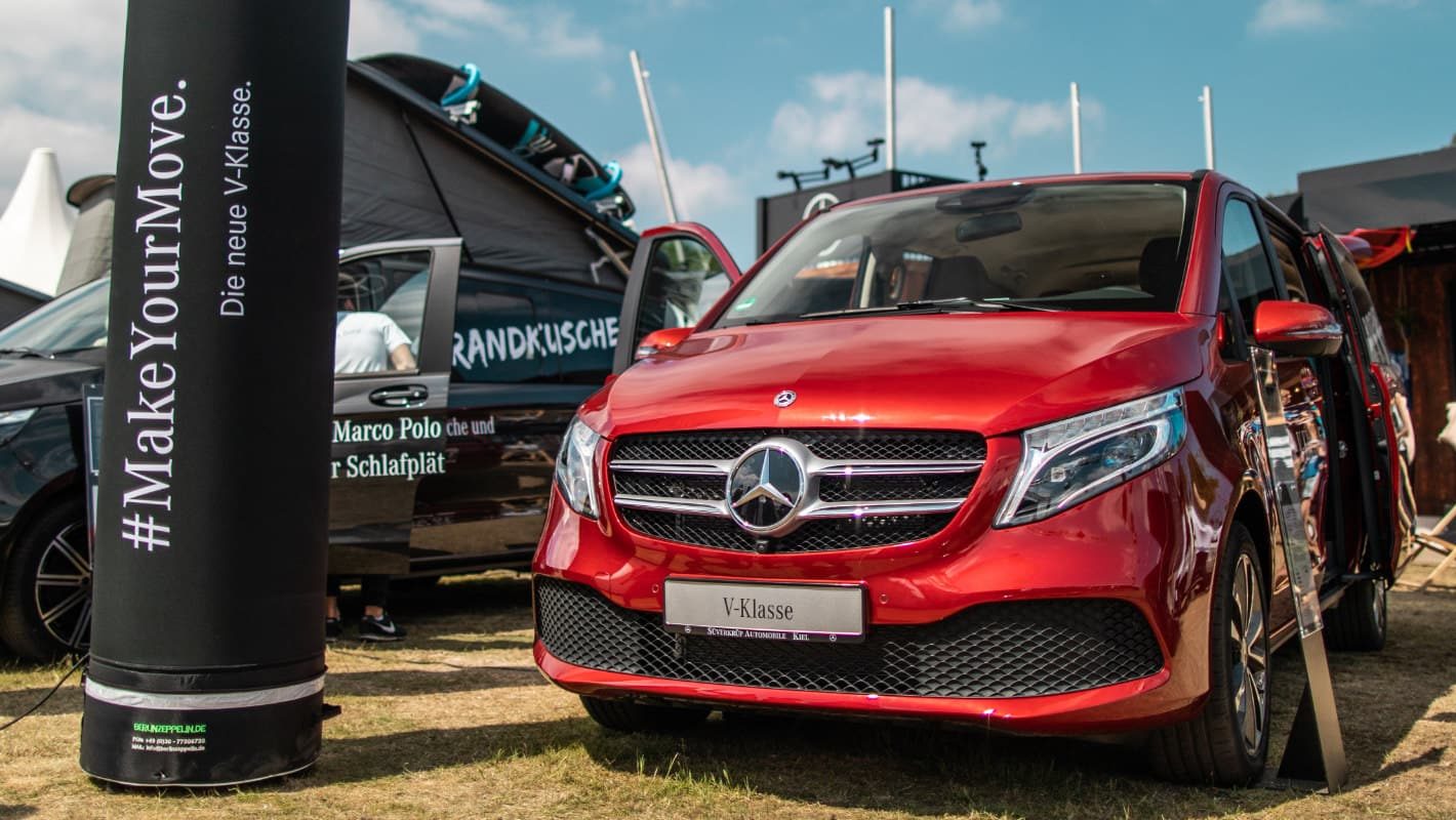followred_MB_sportsgarage-v-klasse